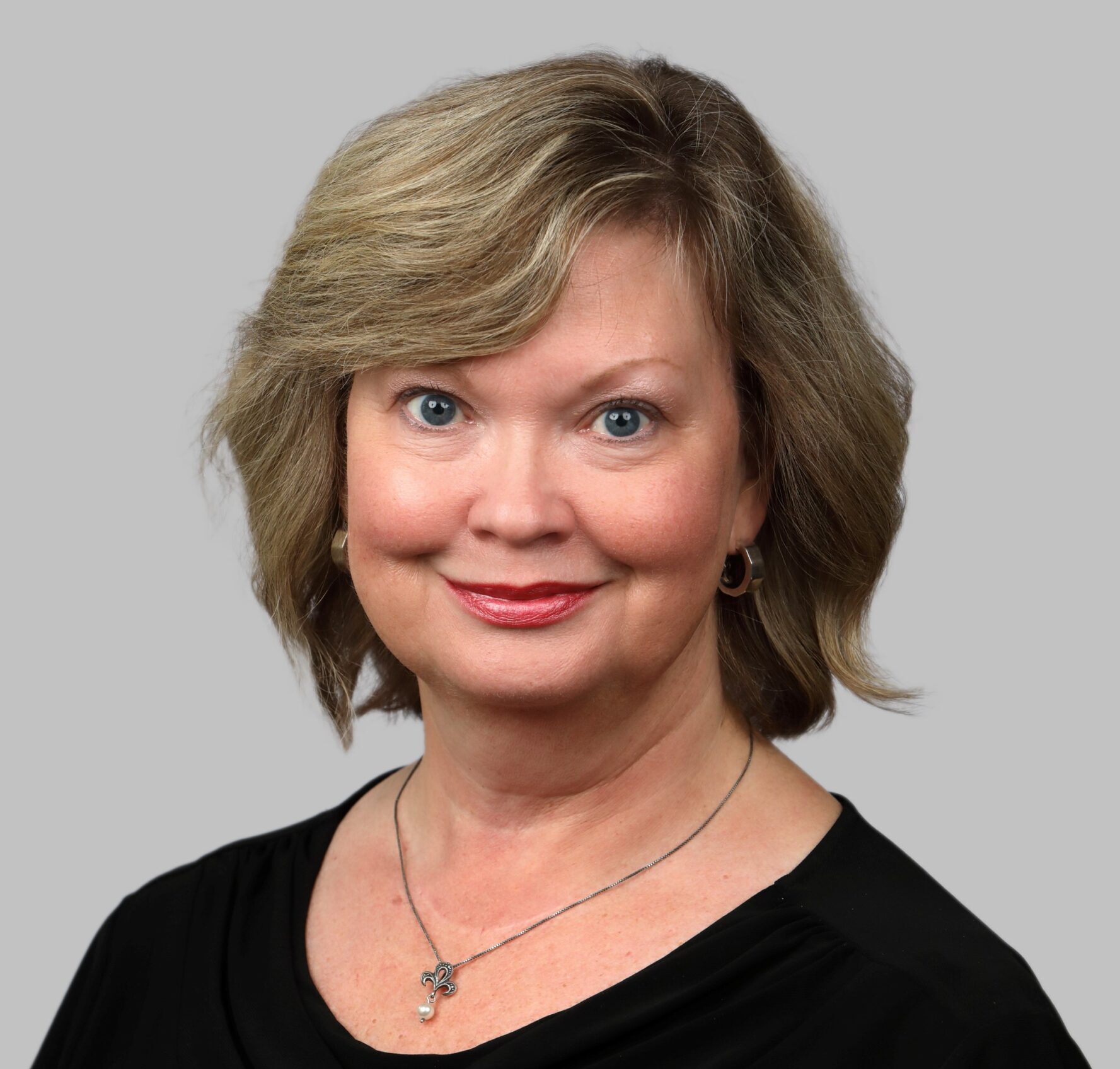 Headshot of Dr. Patricia Callaghan Mullins